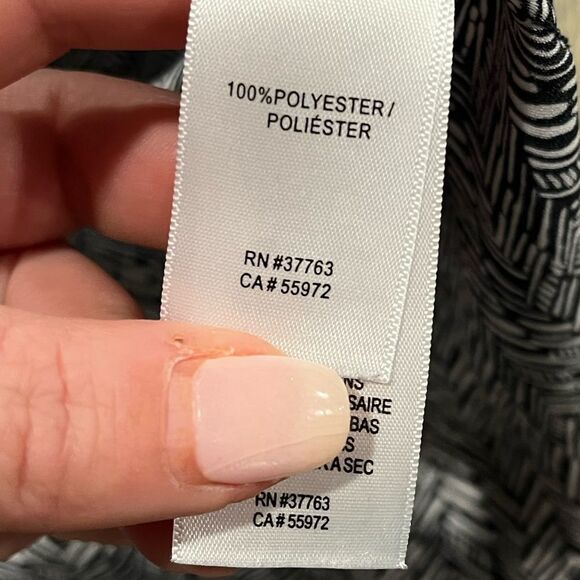 Laundry by Shelli Segal Blouse Long Sleeve V-Neck Printed Black White Size XS - Picture 2 of 4